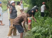 Warga RT 12 Kefa Utara Gelar Kerja Bakti Jumat Bersih, Perkuat Semangat Gotong Royong