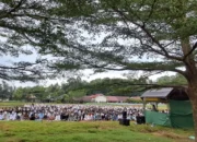 Masyarakat Desa Seba-seba Gelar Sholat Idul Fitri di Lapangan, Suasana Penuh Kebersamaan