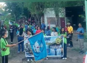 Jalan Sehat Maknai Dies Natalis SMK Swasta Santo Thomas Maumere : Bagi Brosur dan Pungut Sampah