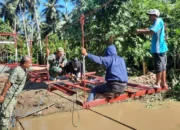 Pemasangan Rangka Lantai Dimulai, Progres Jembatan Perintis Garuda Terus Dikebut