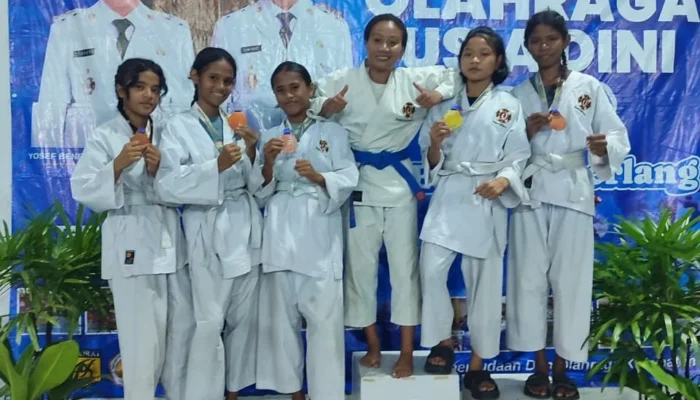 Kenshi Pelajar Sikka Raih 5 Emas di Festival Olahraga Pelajar Usia Dini 2026 di Ende