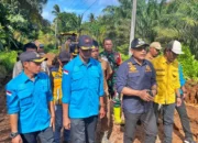 Wabup Kotabaru Tinjau Jalan dan Jembatan Rusak di Pamukan, Perbaikan Dipastikan Dimulai Tahun Ini