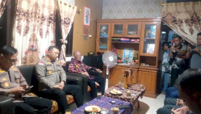 Kapolres Flores Timur Perkuat Sinergi dengan Raja Larantuka, Dorong Perdamaian Adonara Timur Lewat Musyawarah Adat