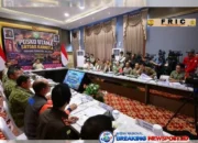 Presiden Prabowo Pimpin Ratas Penanganan Karhutla Didampingi Beberapa Pejabat Negara Serta Pejabat Sumsel di Ruang VIP Bandara SMB II Palembang
