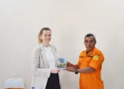 Kunjungan Kedutaan Besar Inggris ke Pos SAR Manggarai Barat Perkuat Koordinasi Keselamatan Bersama BASARNAS