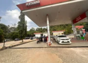 Aktivitas SPBU Pertamina Desa Amberi Berjalan Normal