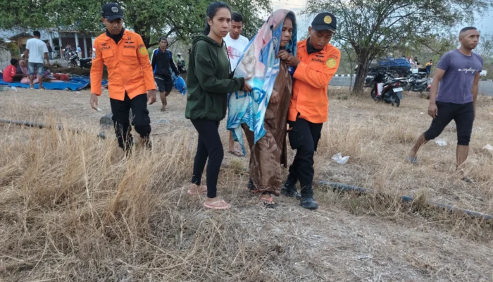 Kabasarnas pantau langsung penanganan gempa m 7,7 di flores, helikopter disiagakan