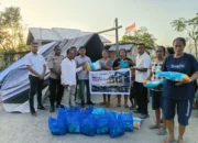 Kawan Gibran Sikka Salurkan Sembako untuk Warga Terdampak Gempa di Desa Iligai