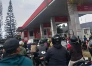 BBM Langka, Warga Polman Menunggu Kepastian